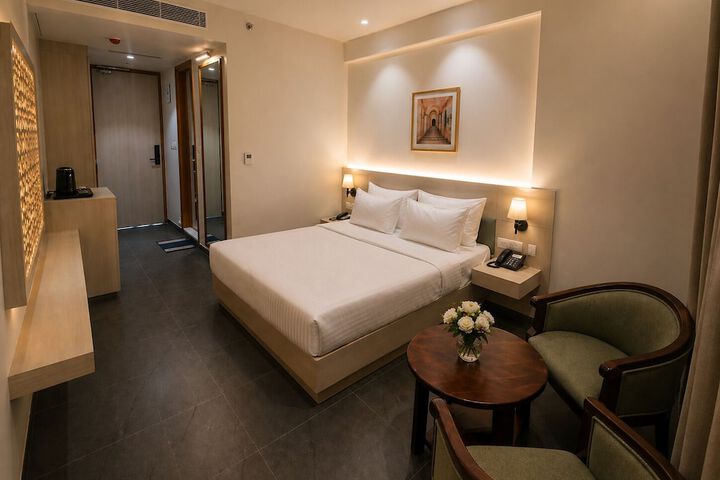 Room 12 of 13