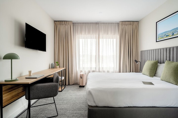 Room 14 of 35