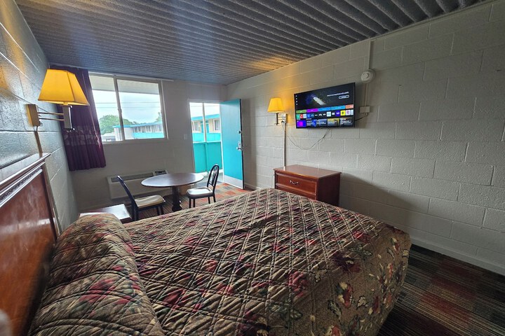 Room 4 of 21
