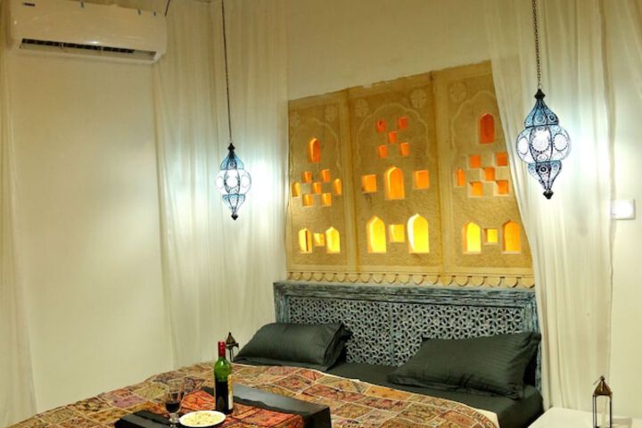 Room 6 of 133