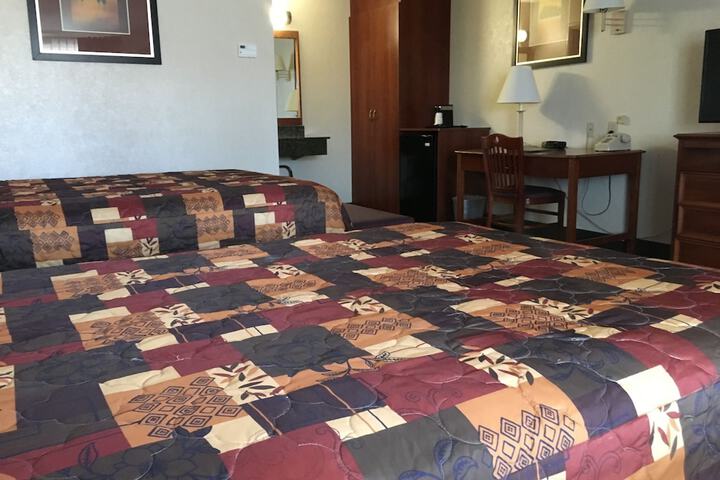 Room 4 of 62