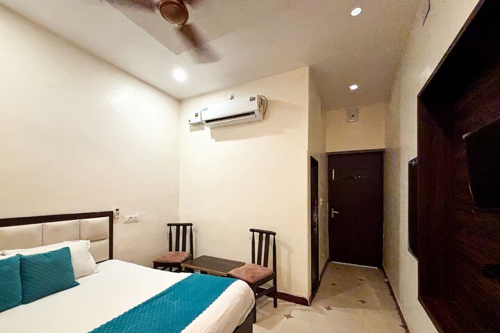 Room 36 of 80