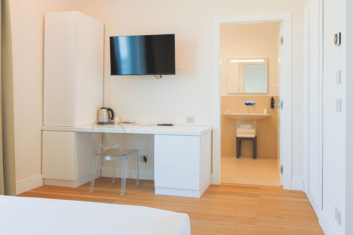 Room 21 of 129
