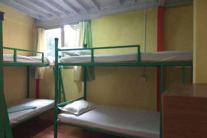Room 21 of 49
