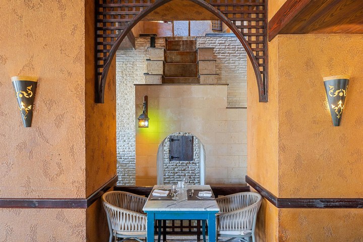Dining 161 of 243