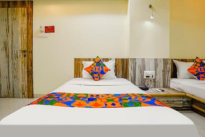 Room 14 of 40