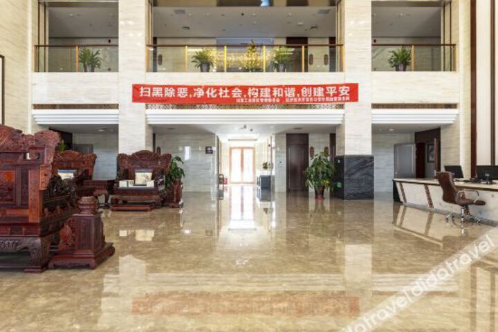 Hotel Interior 11 of 14