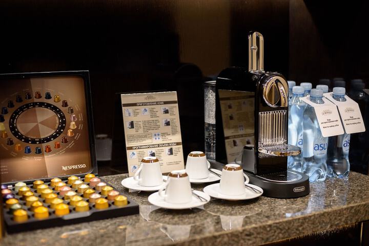 Breakfast/Coffee Service 36 of 72