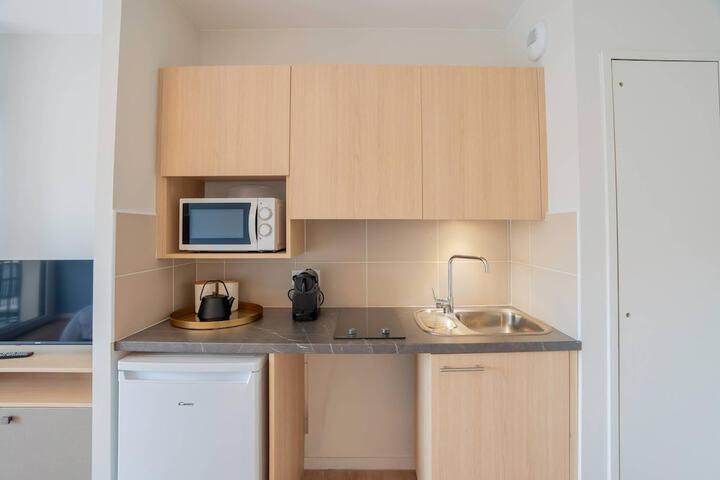 Room 10 of 35