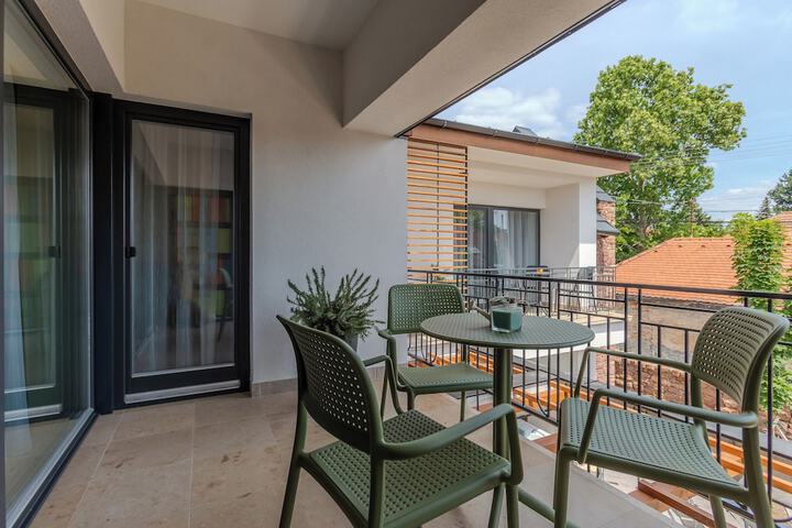 Terrace/Patio 59 of 132