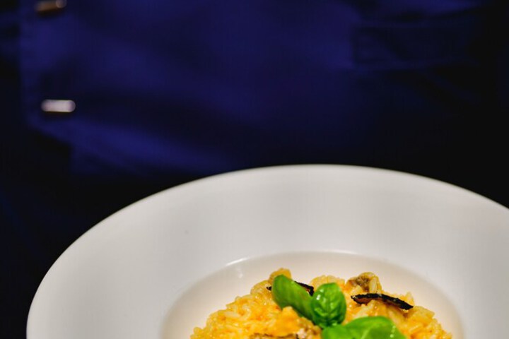Dining 77 of 167
