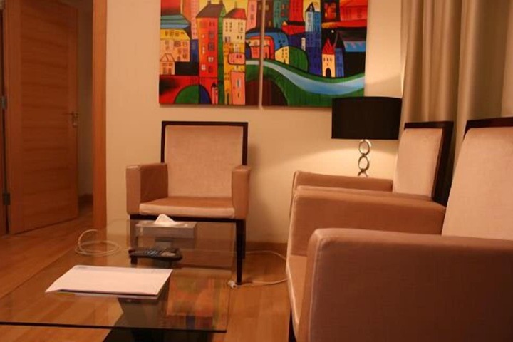 Room 27 of 49