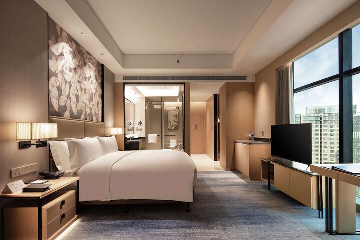 Room 9 of 61