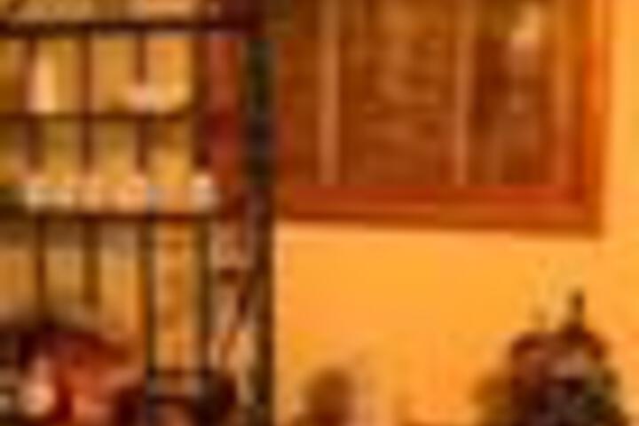 Hero Image 1 of 1