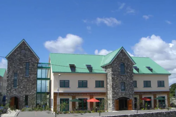 Photo of The Arches Hotel