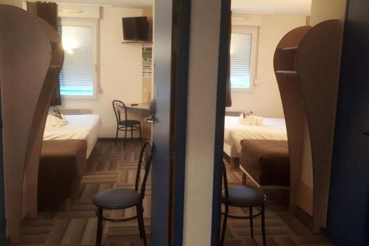 Room 18 of 47