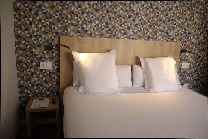 Room 8 of 52