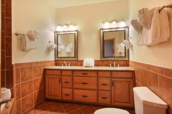 Meadow Mountain 27A 3 Br Condo in Estes Park, CO