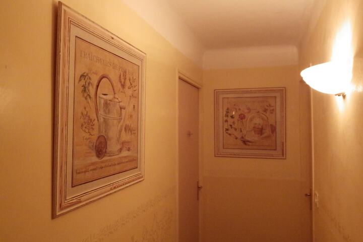 Ballroom/Hall 64 of 85