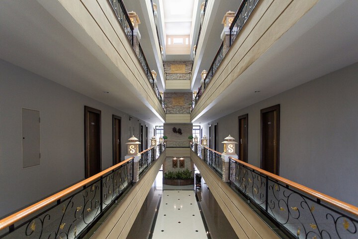 Hotel Interior 160 of 214