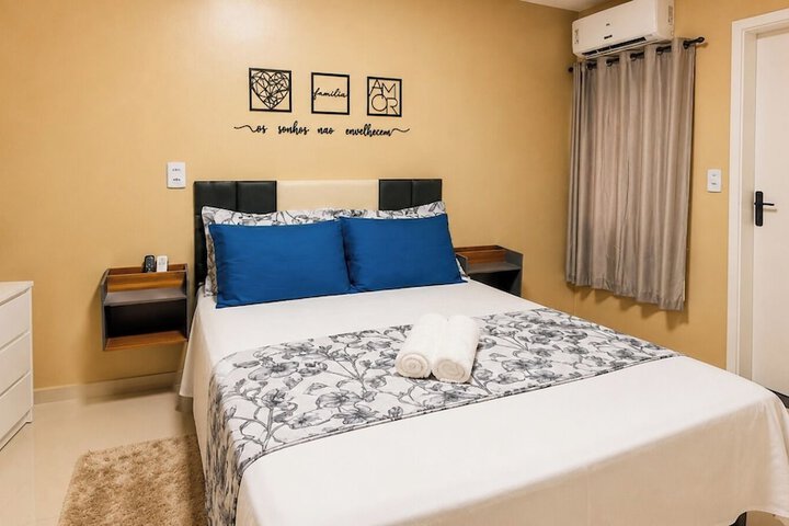 Room 2 of 18