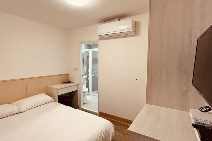Room 44 of 55