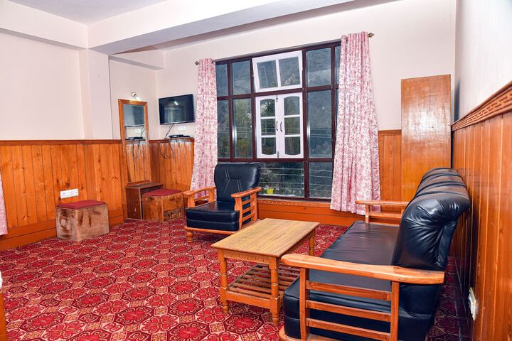 Room 20 of 38