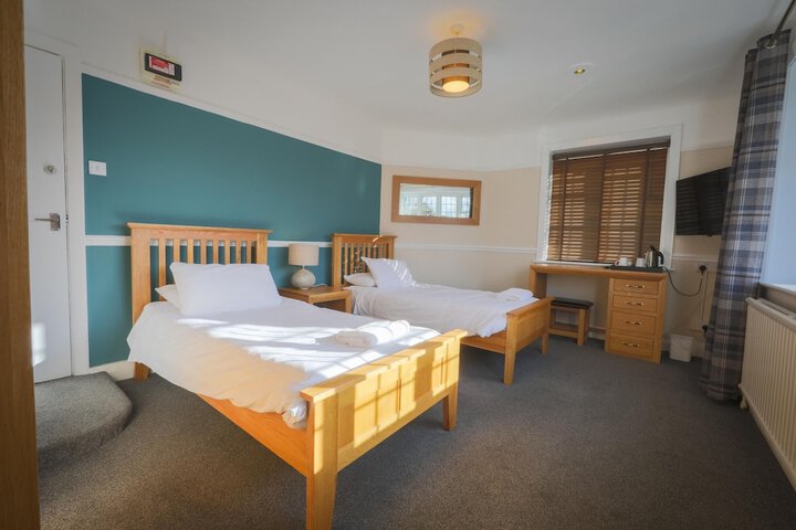 Room 12 of 35