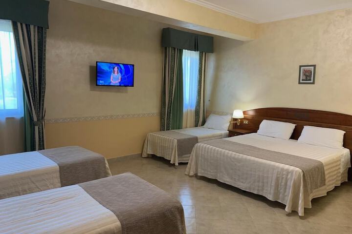 Room 21 of 54