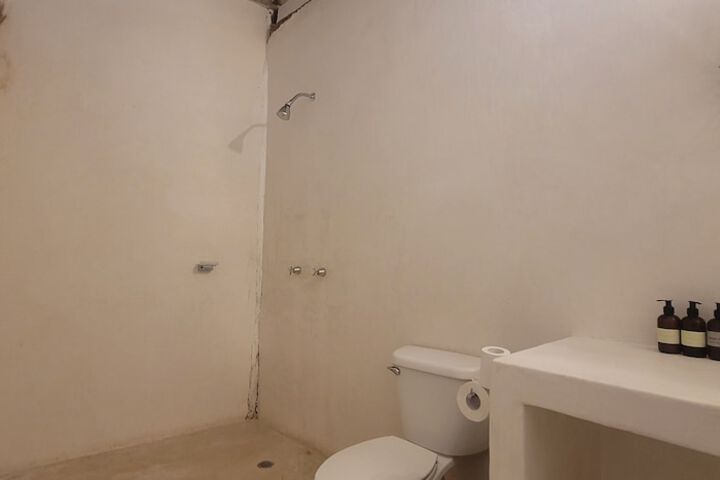 Room 63 of 81