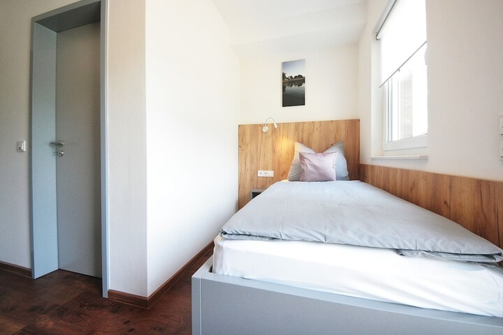 Room 2 of 30