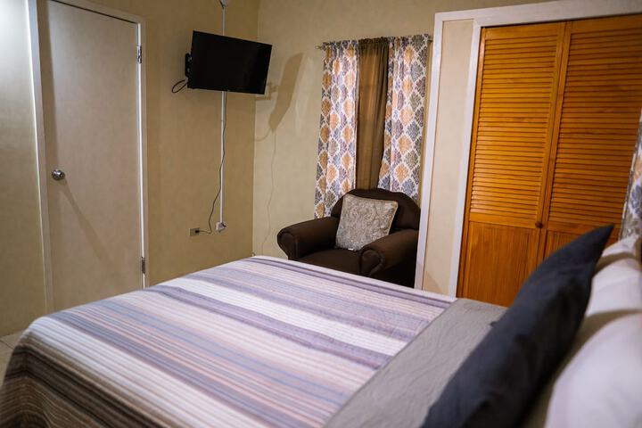 Room 8 of 147