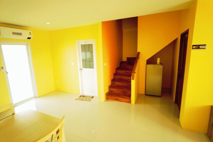 Room 51 of 73