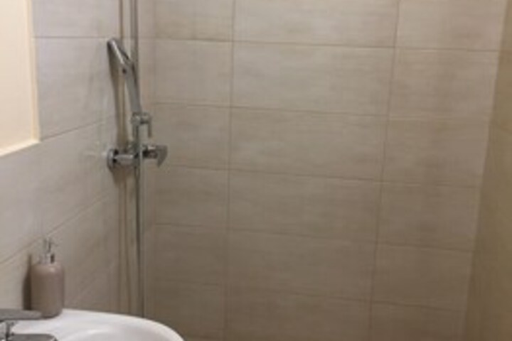 Room 2 of 20