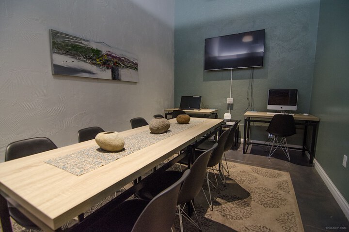 Business Center 86 of 104