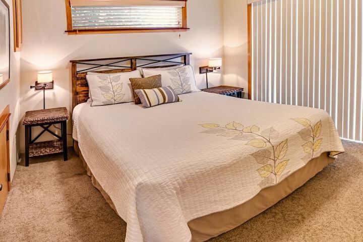Room 6 of 22
