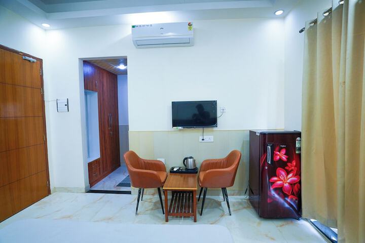 Room 19 of 77