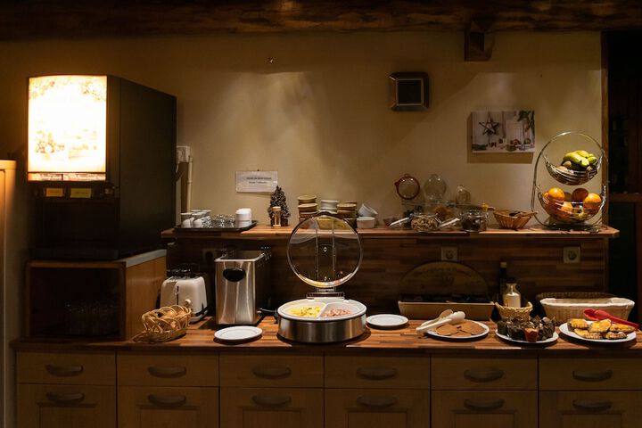 Dining 70 of 84
