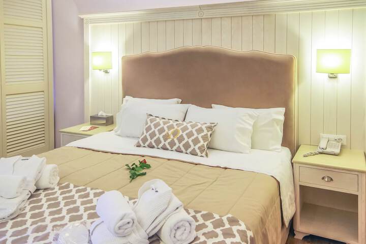 Room 27 of 125