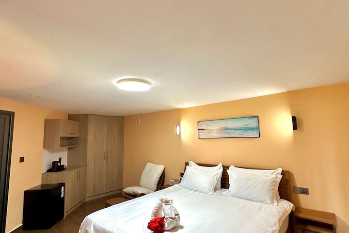 Room 18 of 67