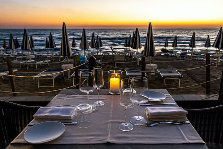Dining 57 of 84
