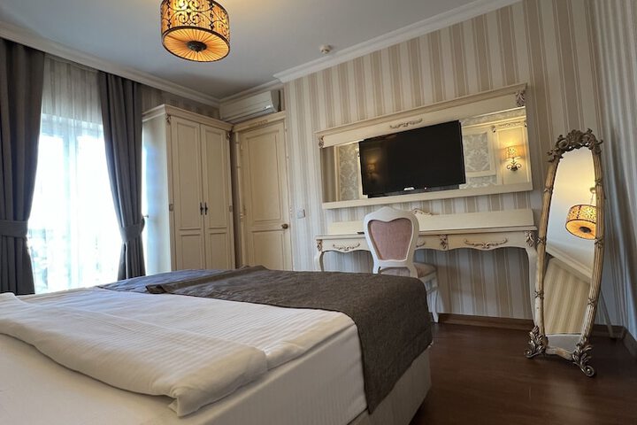 Room 21 of 53