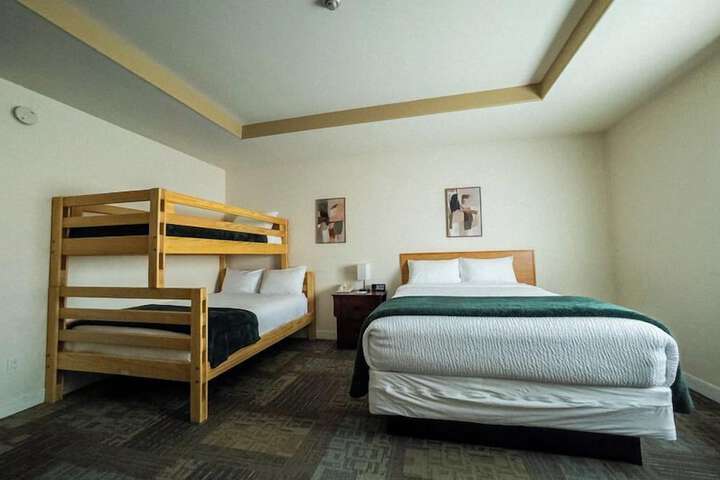Room 46 of 93