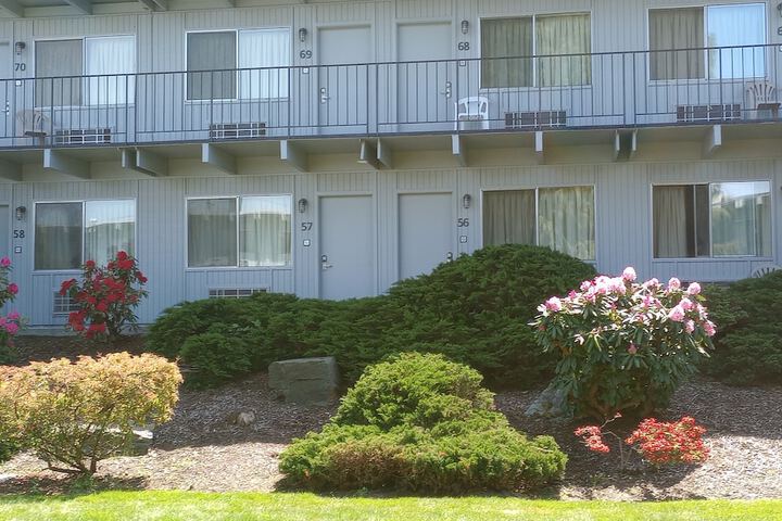 Hotel Exterior 138 of 145