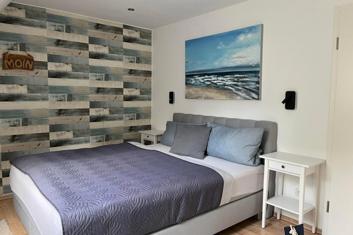 Room 2 of 13