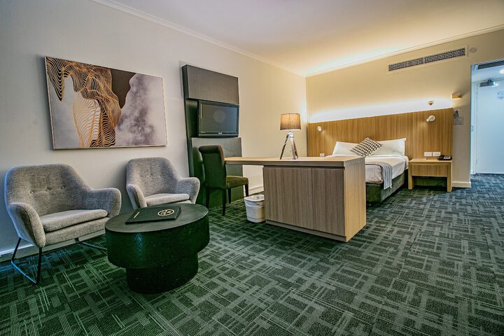 Room 17 of 127