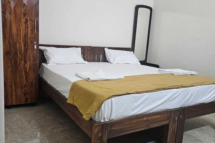 Room 7 of 15