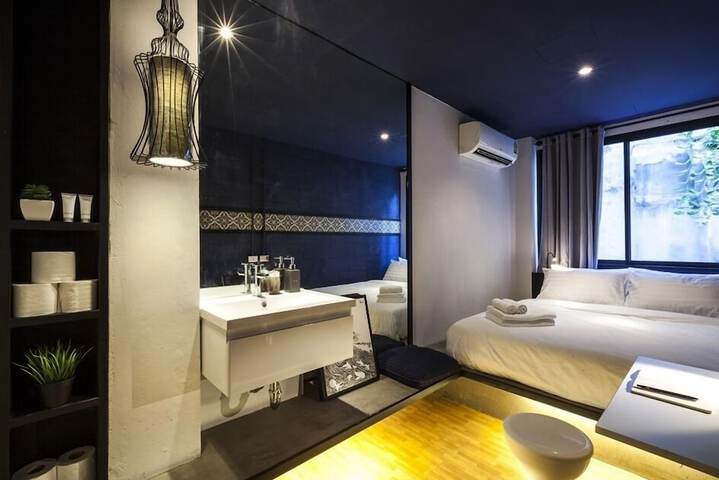 Room 8 of 49