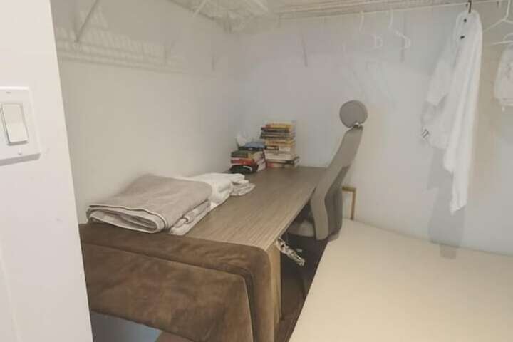 Business Center 11 of 15