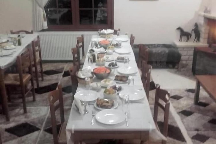 Dining 46 of 70